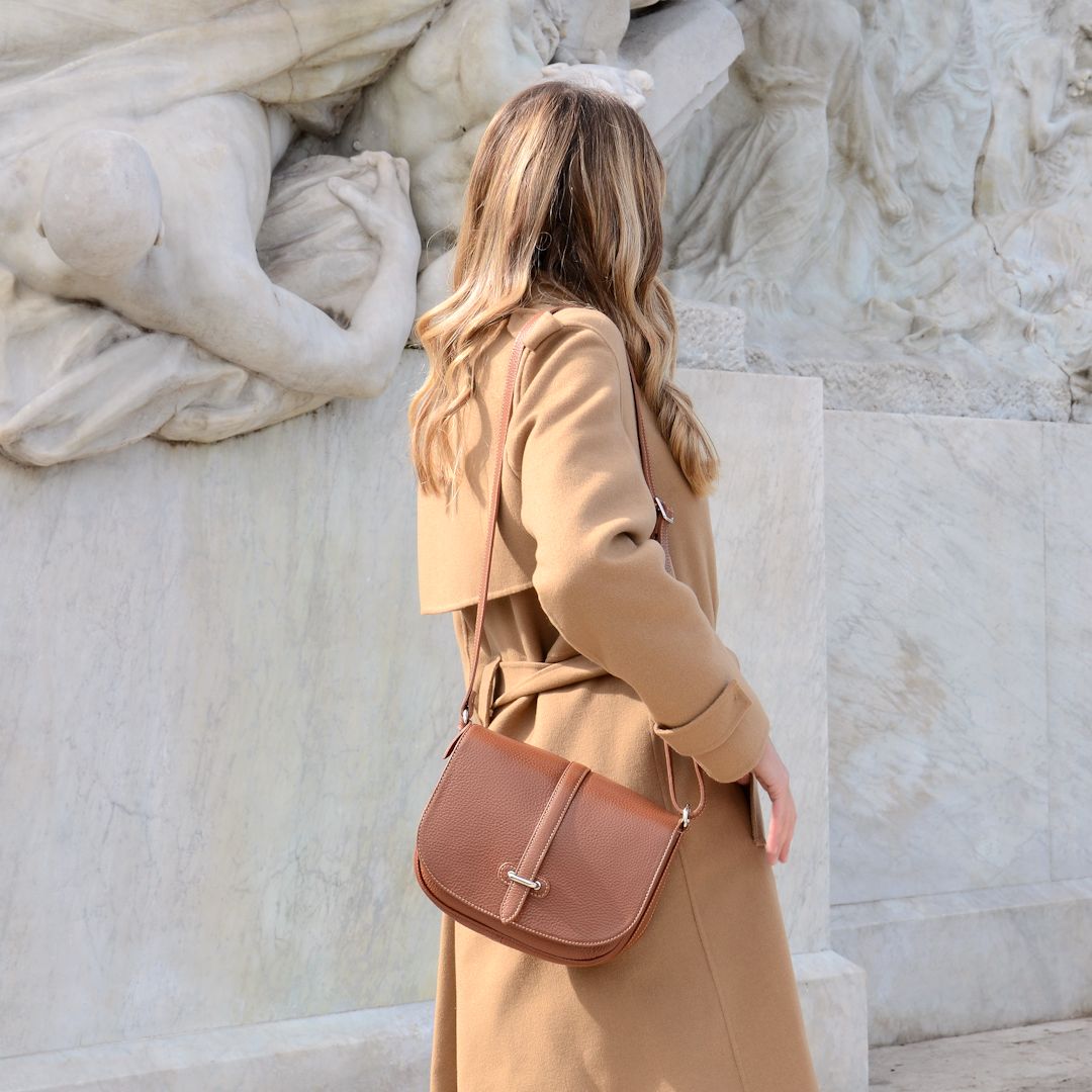 leather crossbody bag for women shoulder wear