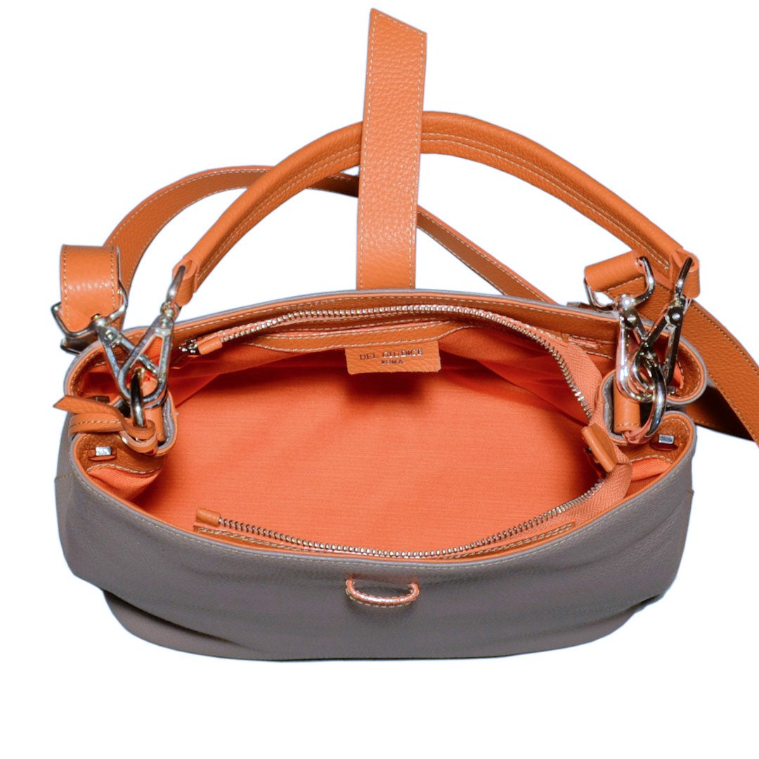 Lavinia-sku 2918-interior view