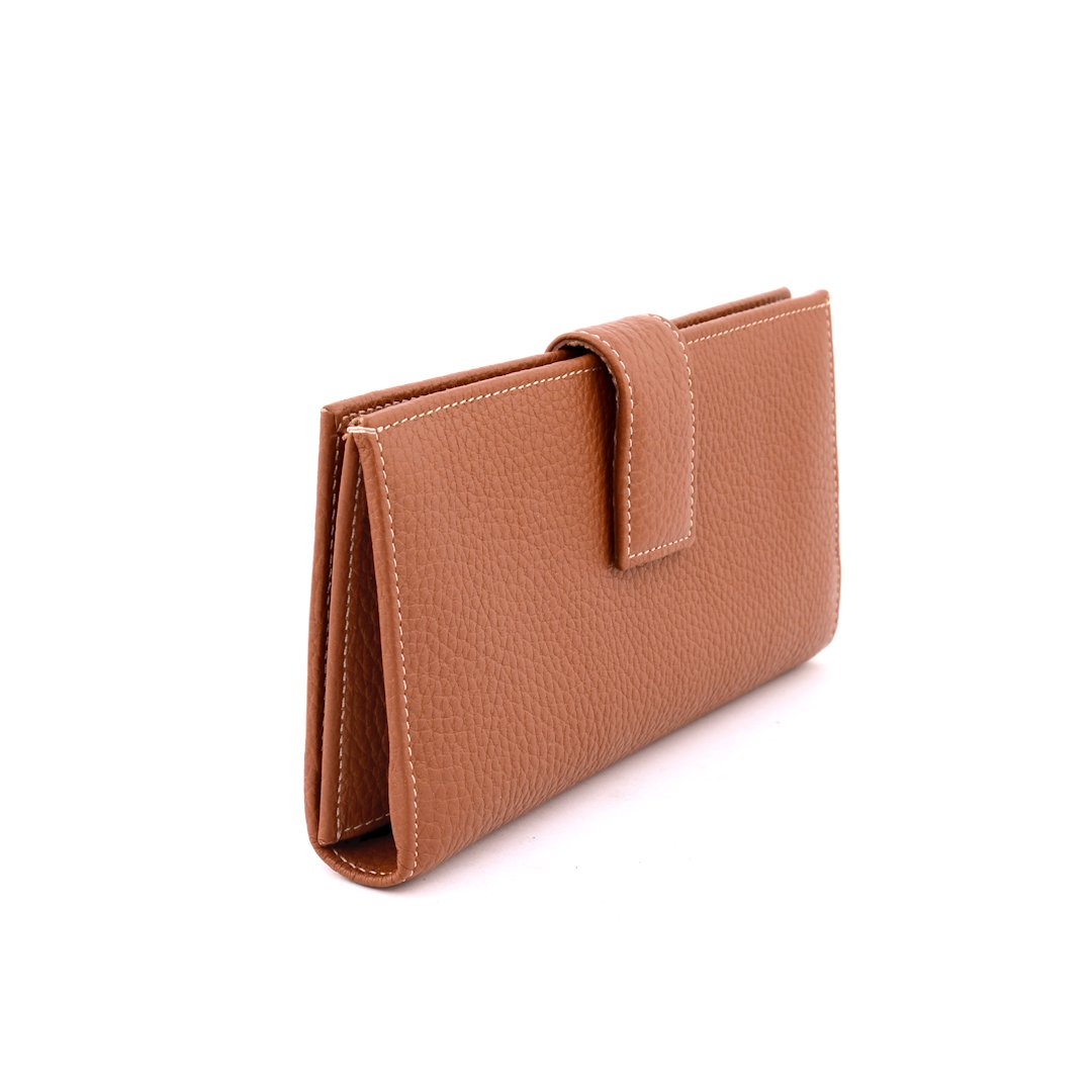 Slim women’s leather wallet with snap closure – Side view